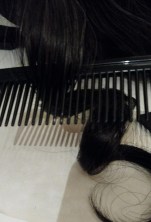 comb in curly tress